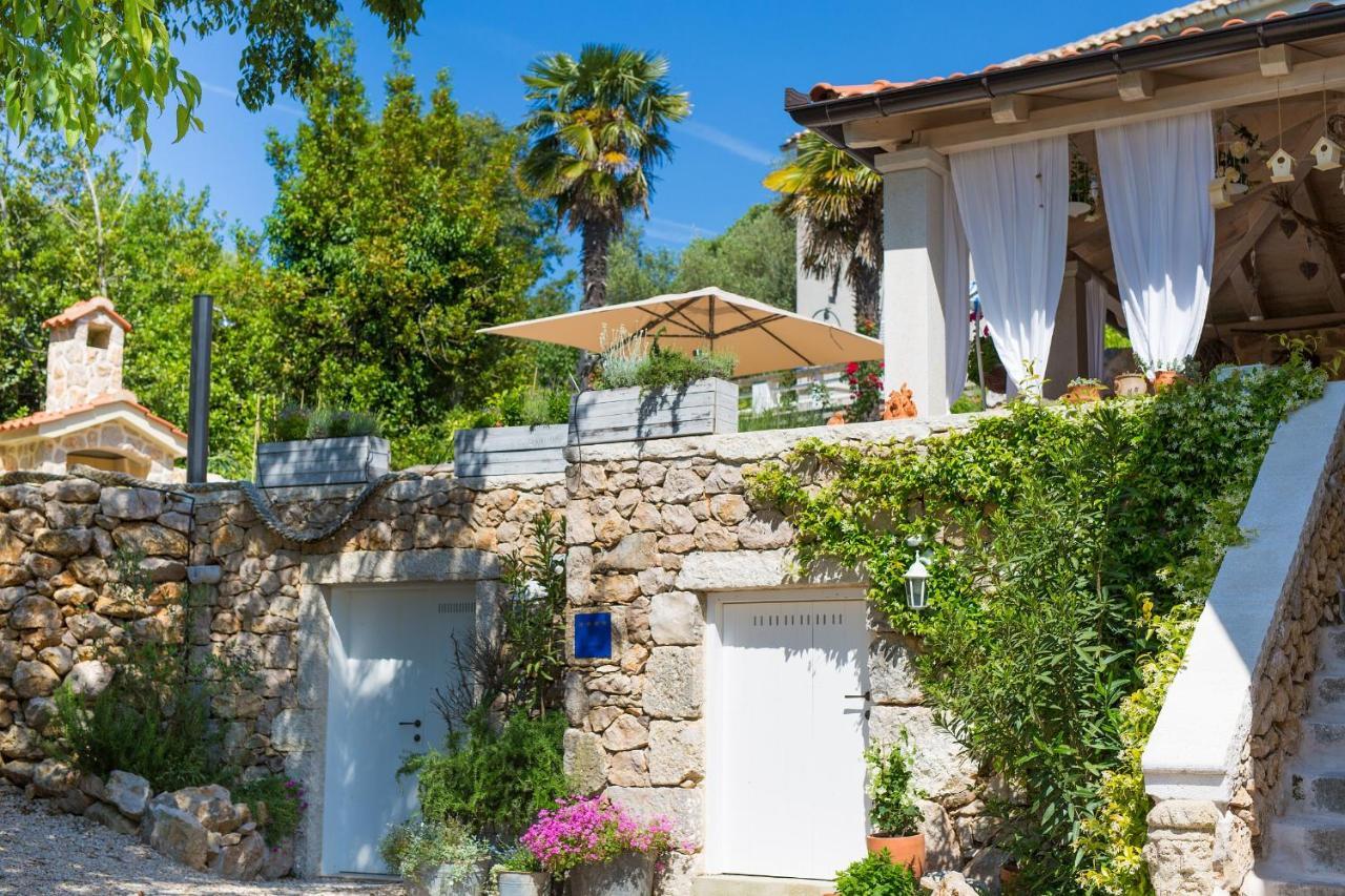 White Cottage Heritage House Čižići 외부 사진